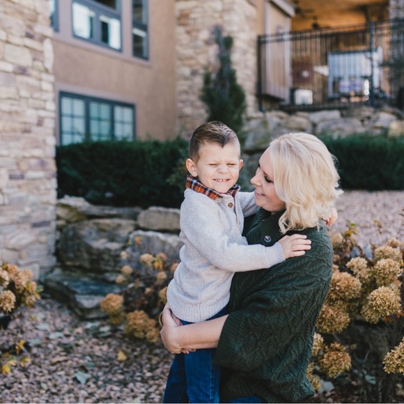 Meet your Posher, Sheila - Picture 2 of 2